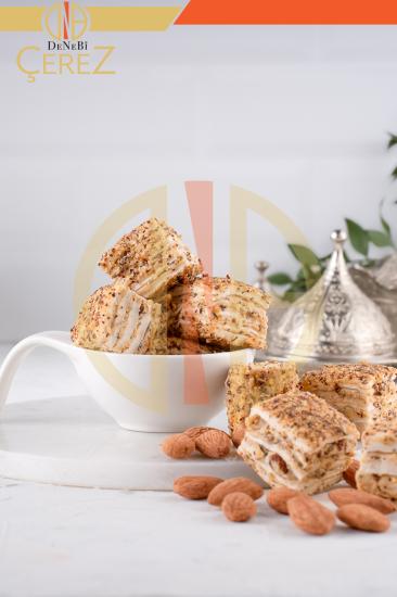 PİRİNÇ BADEM KAPLI BADEMLİ BAKLAVA LOKUM